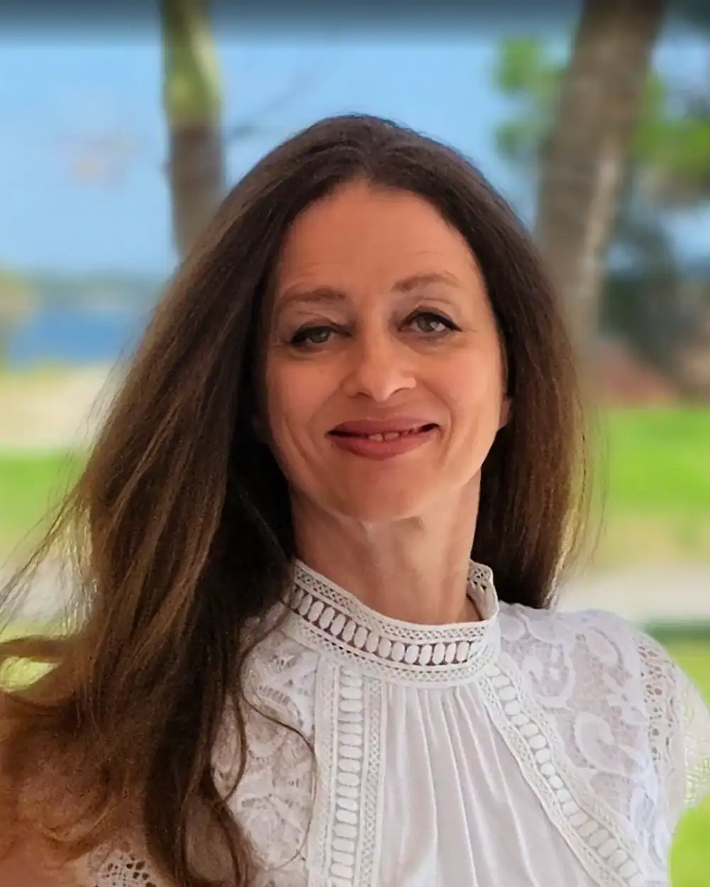 Bea Weiss, bar-admitted German lawyer (Rechtsanwältin) at Sea to Sky Realty